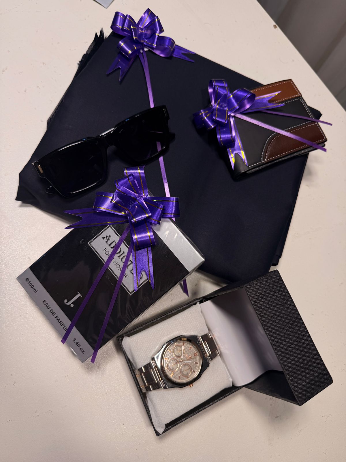 Affordable Premium Navy Blue Cotton Style Box